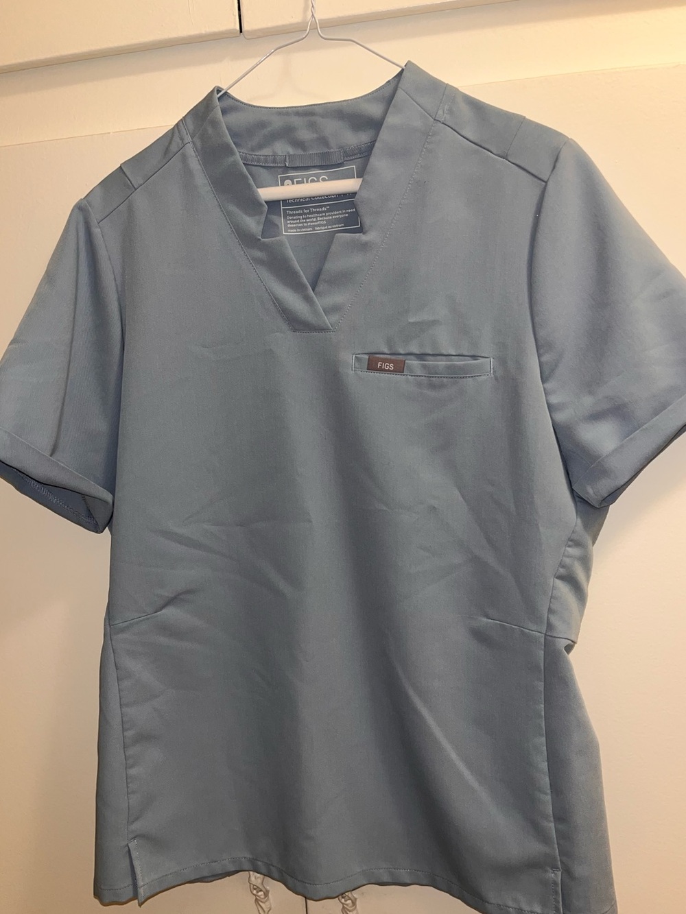 Figs Women’s Light Blue Scrub Set